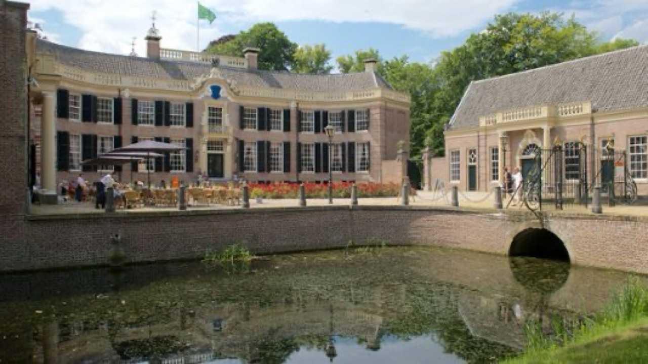 NS Wandeling Van station Baarn naar Hilversum M.P